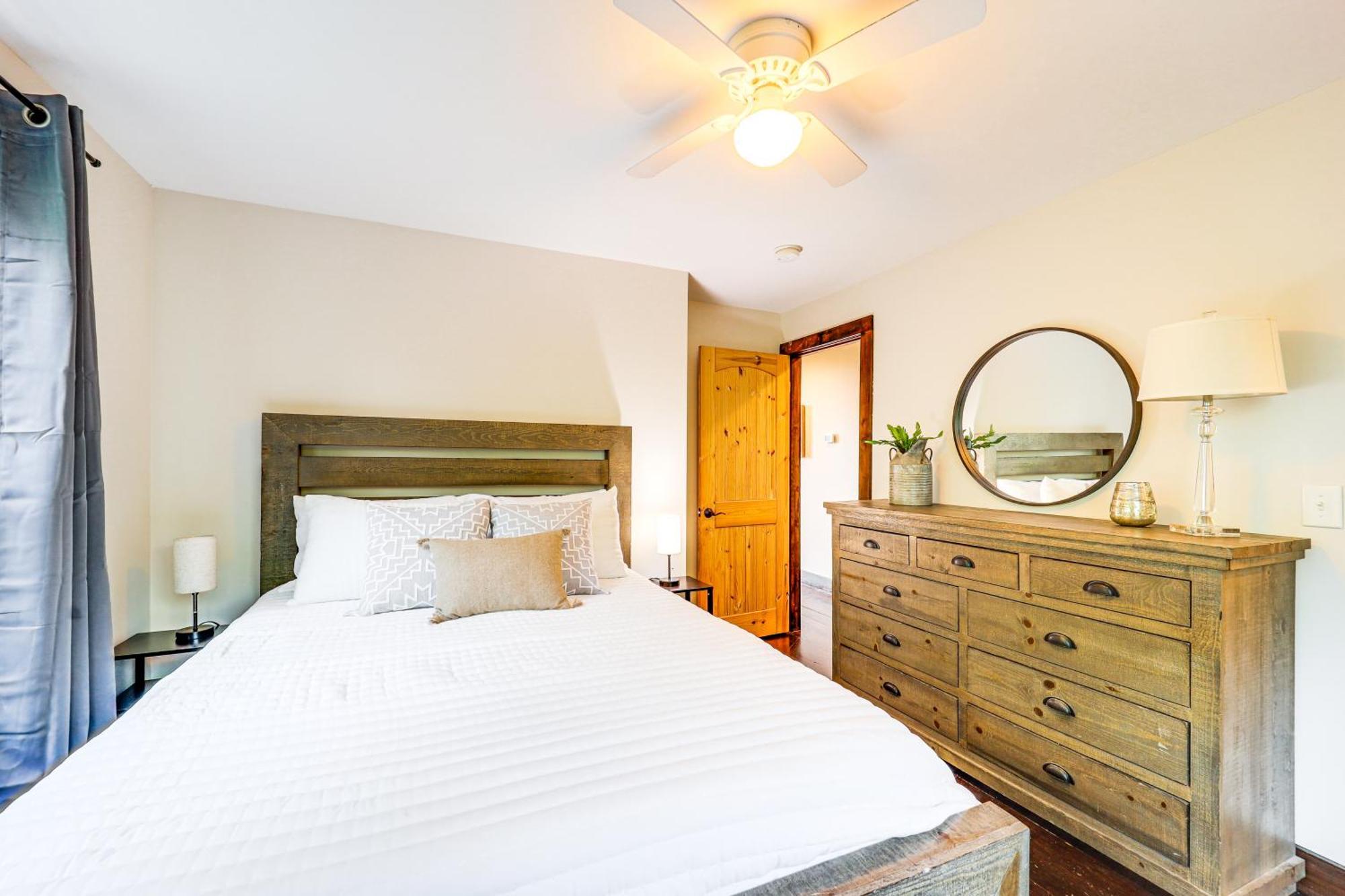 Warrensville Luxe Appalachian Mountain Cabin With Hot Tub, Views מראה חיצוני תמונה