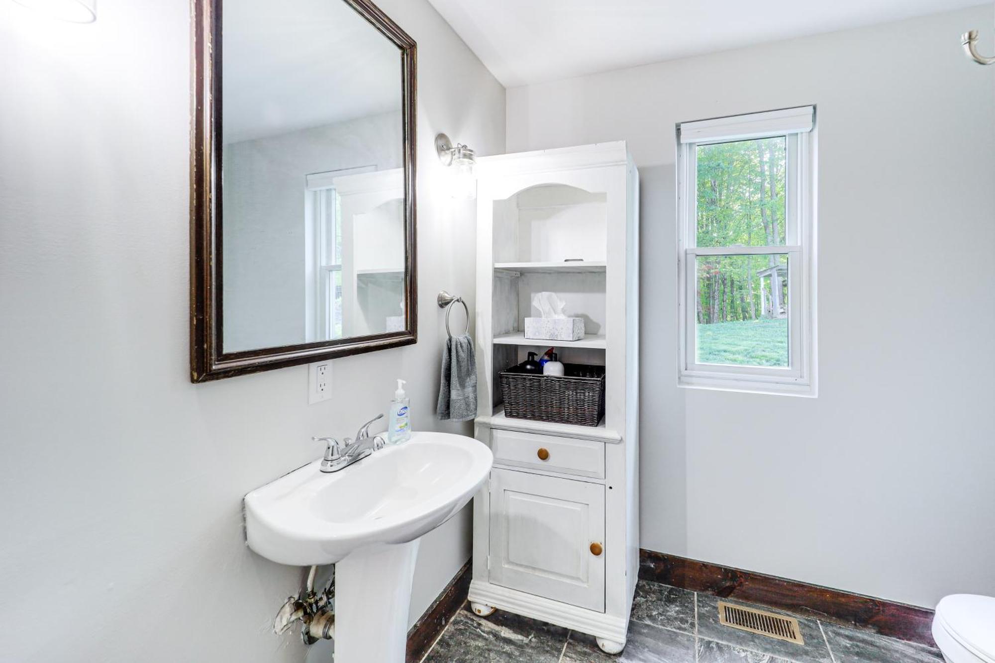 Warrensville Luxe Appalachian Mountain Cabin With Hot Tub, Views מראה חיצוני תמונה
