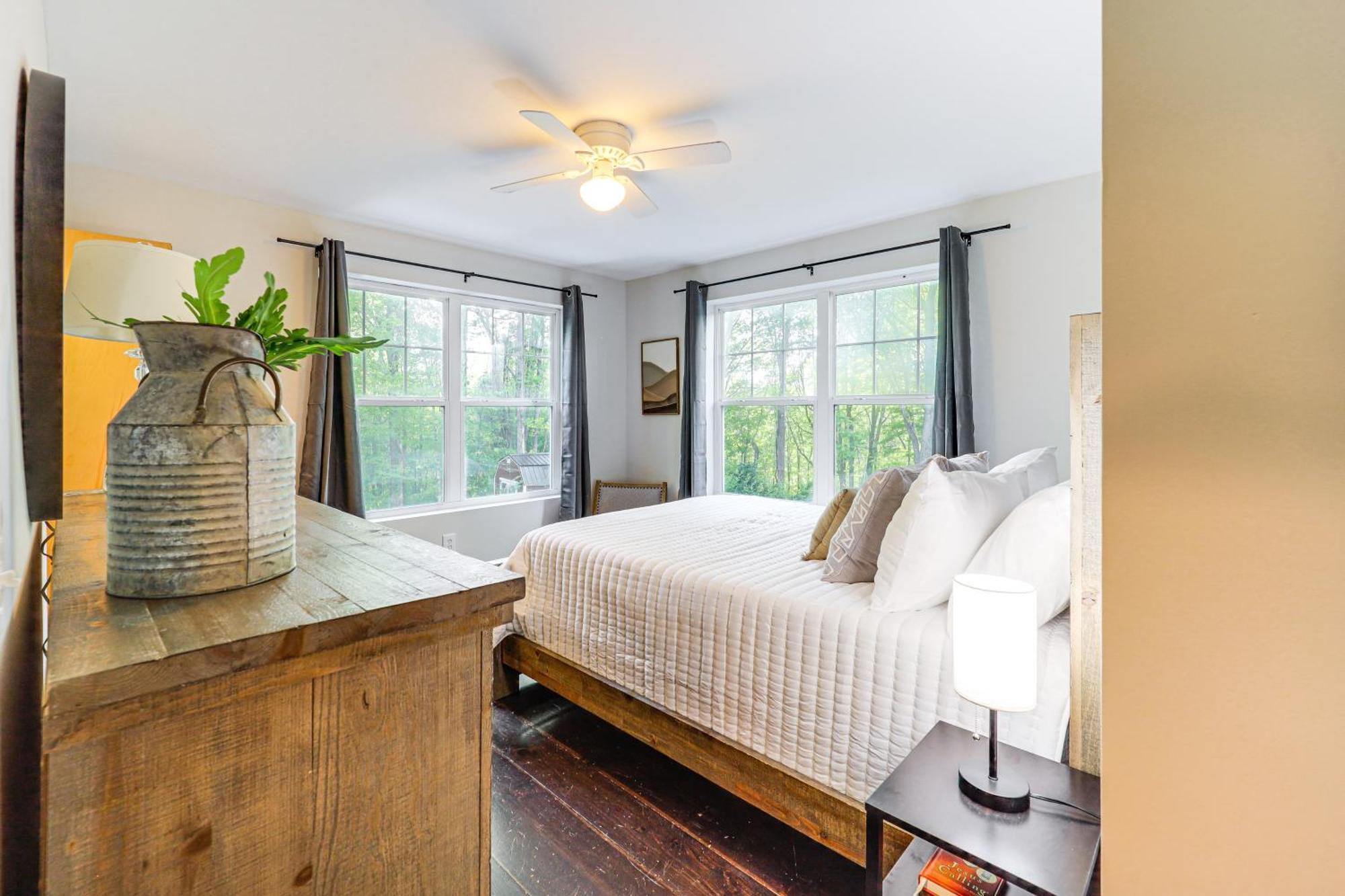 Warrensville Luxe Appalachian Mountain Cabin With Hot Tub, Views מראה חיצוני תמונה