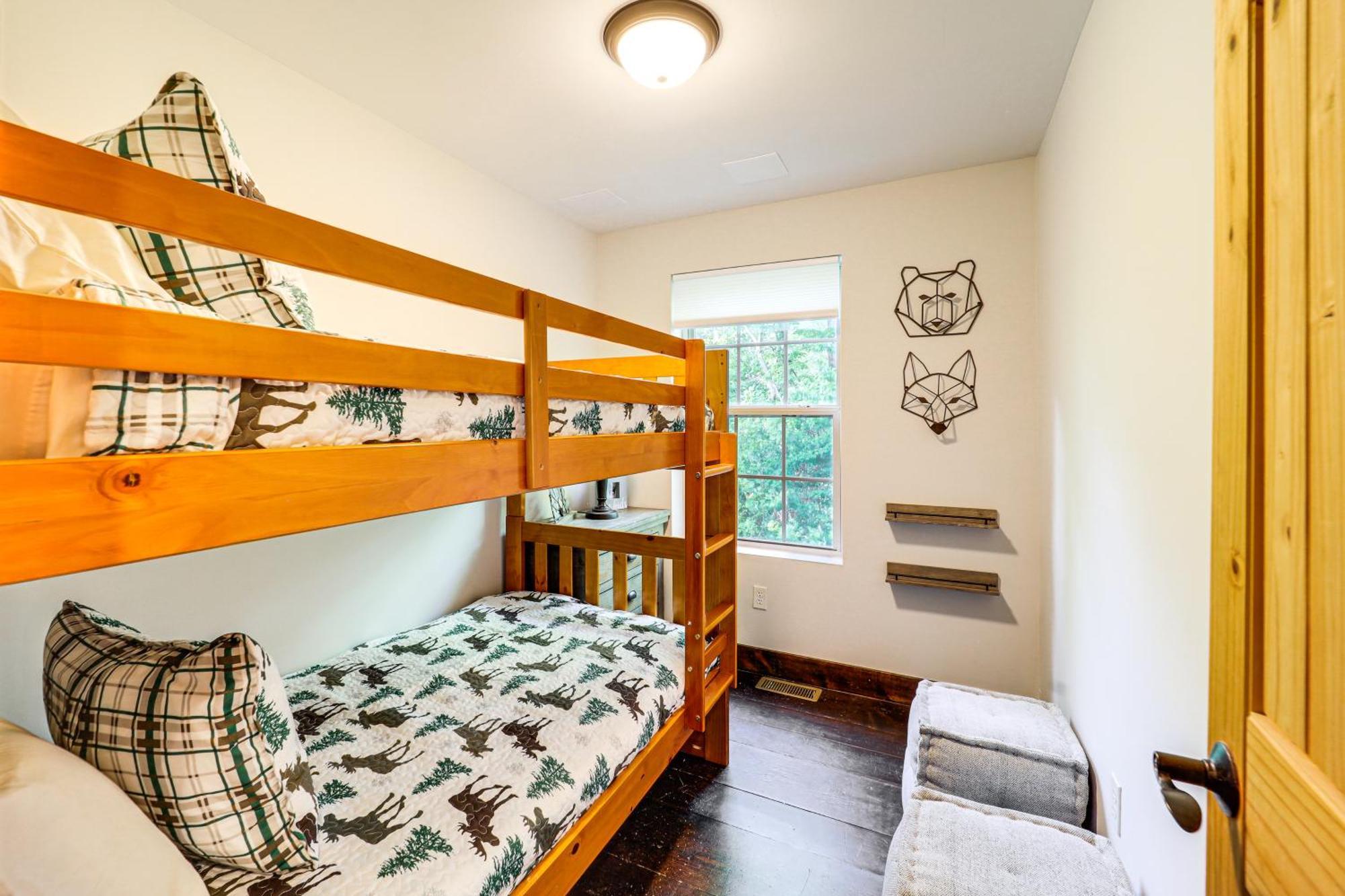 Warrensville Luxe Appalachian Mountain Cabin With Hot Tub, Views מראה חיצוני תמונה