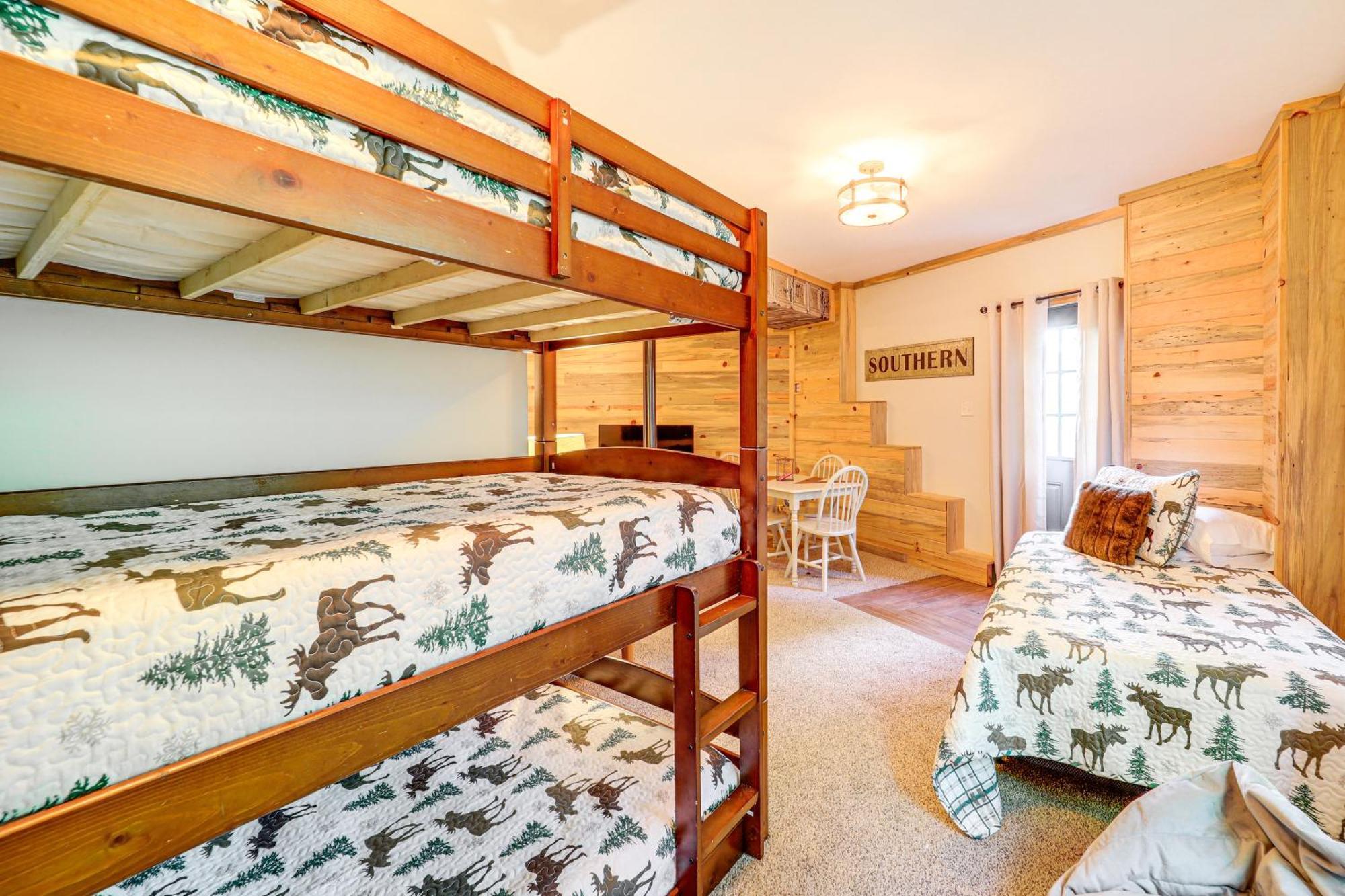 Warrensville Luxe Appalachian Mountain Cabin With Hot Tub, Views מראה חיצוני תמונה