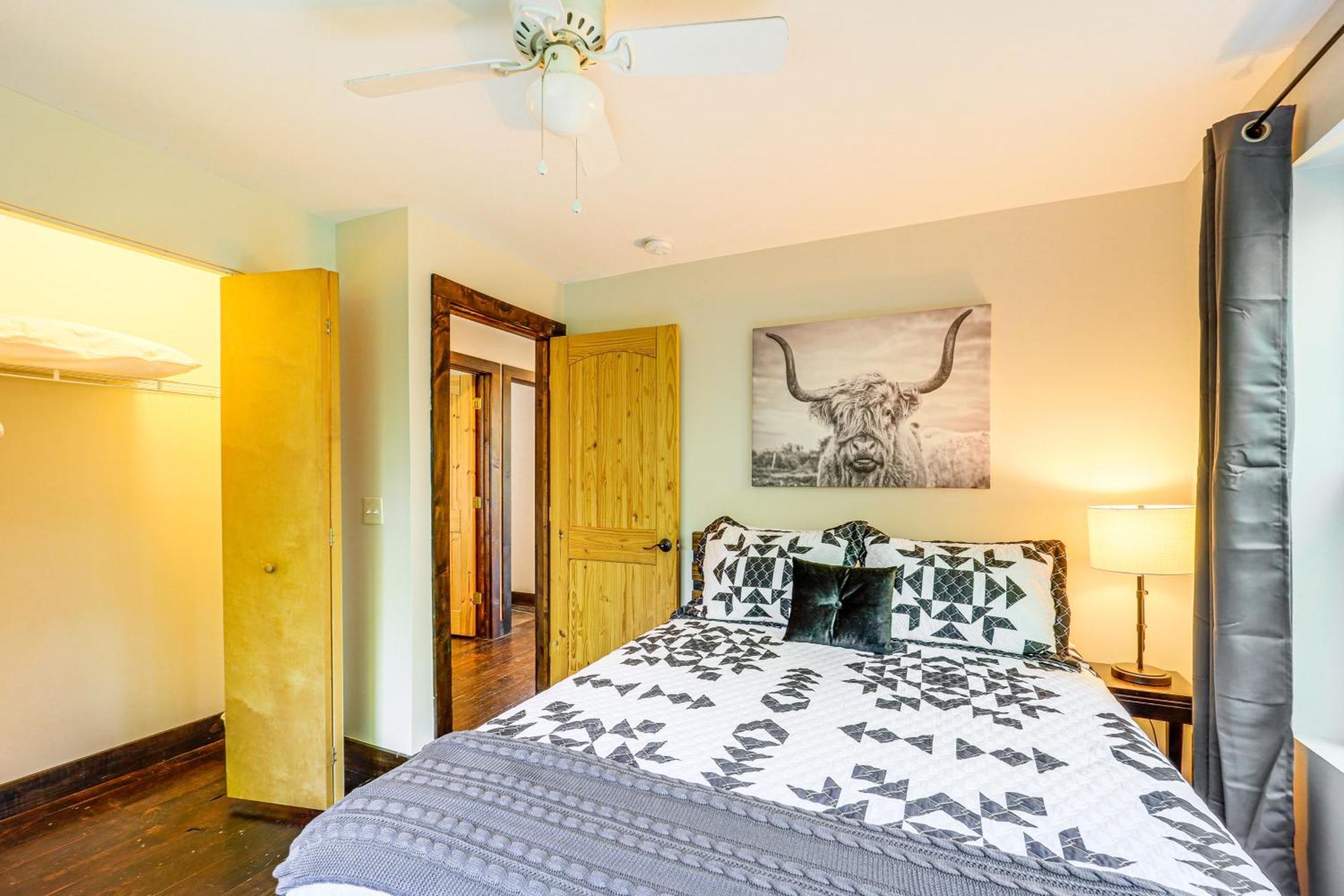 Warrensville Luxe Appalachian Mountain Cabin With Hot Tub, Views מראה חיצוני תמונה